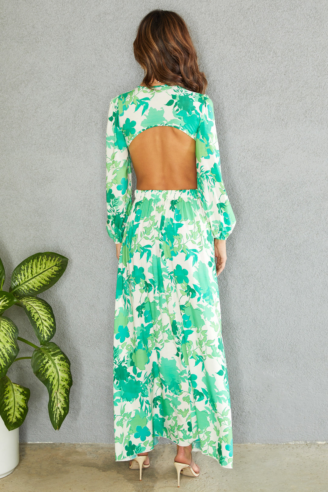 oriana maxi dress Delfi Collective This stunning knit dress is crafted with a metallic foil finish that catches the light from every angle Women's Dress | Ibisco Spaghetti